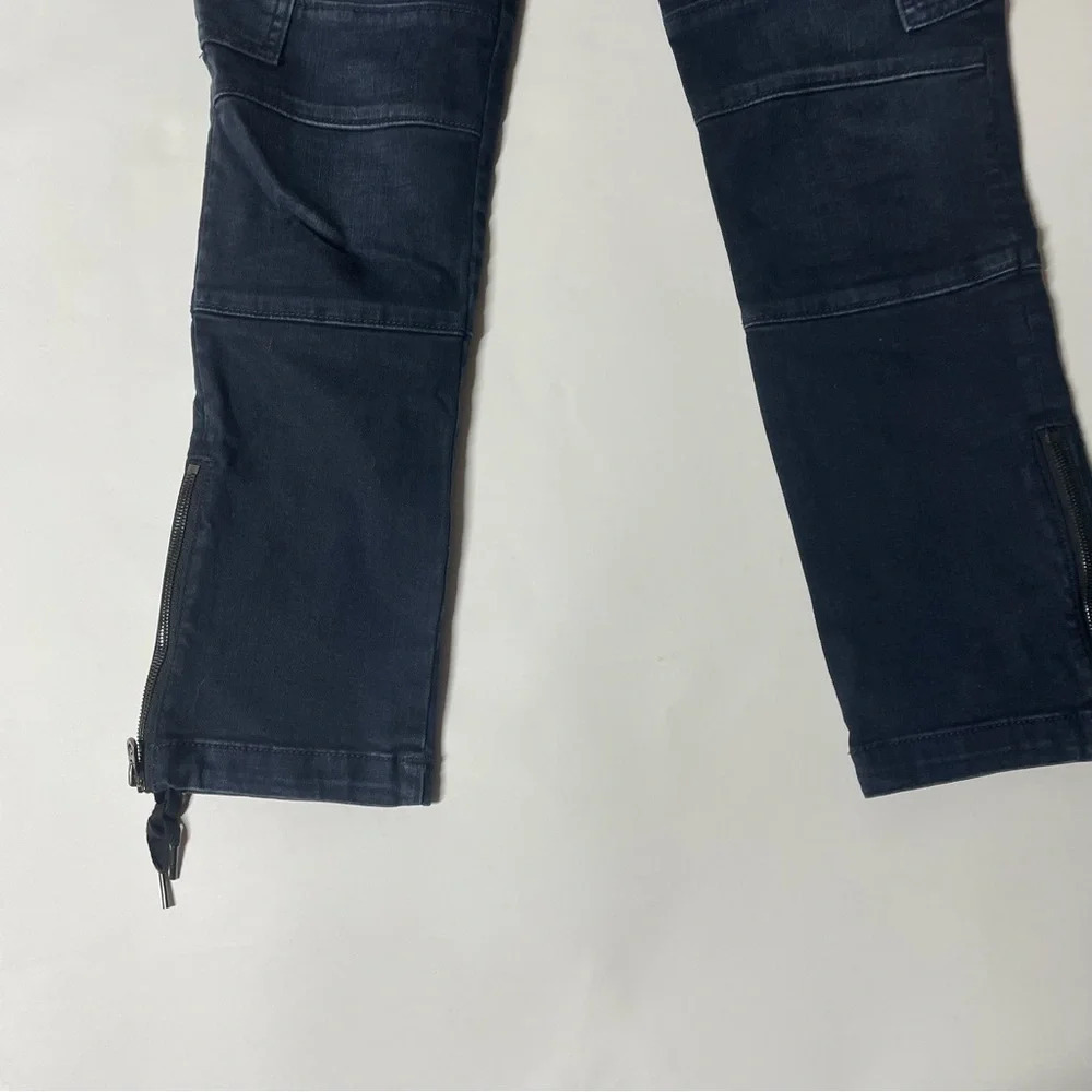 True Religion Halle Mid Rise Super Skinny Cargo Moto Jean Size 25 - Picture 7 of 16
